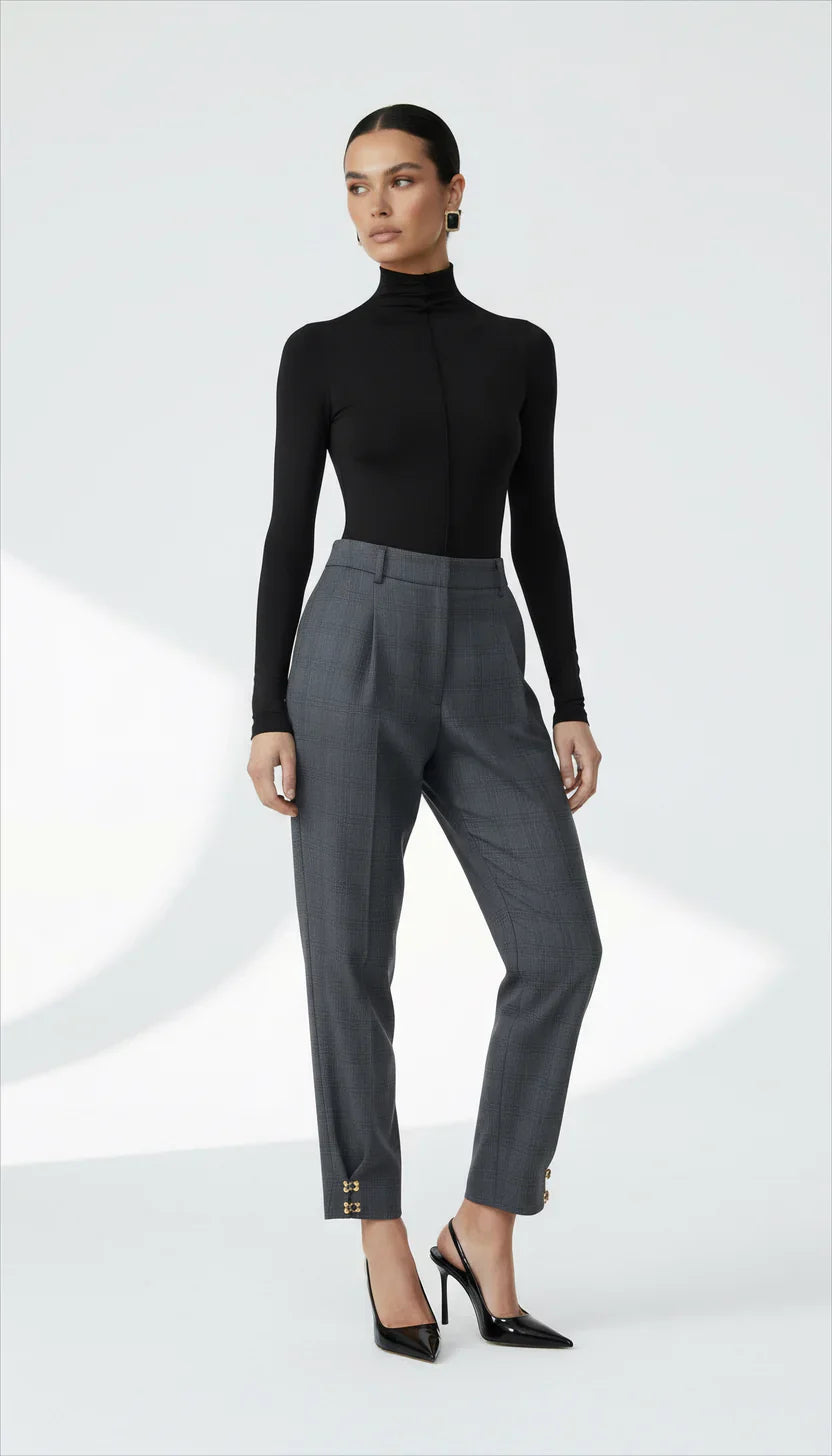 Pantolon Kombinleri ile Hem Şık Hem Rahat Olmanın Yolları