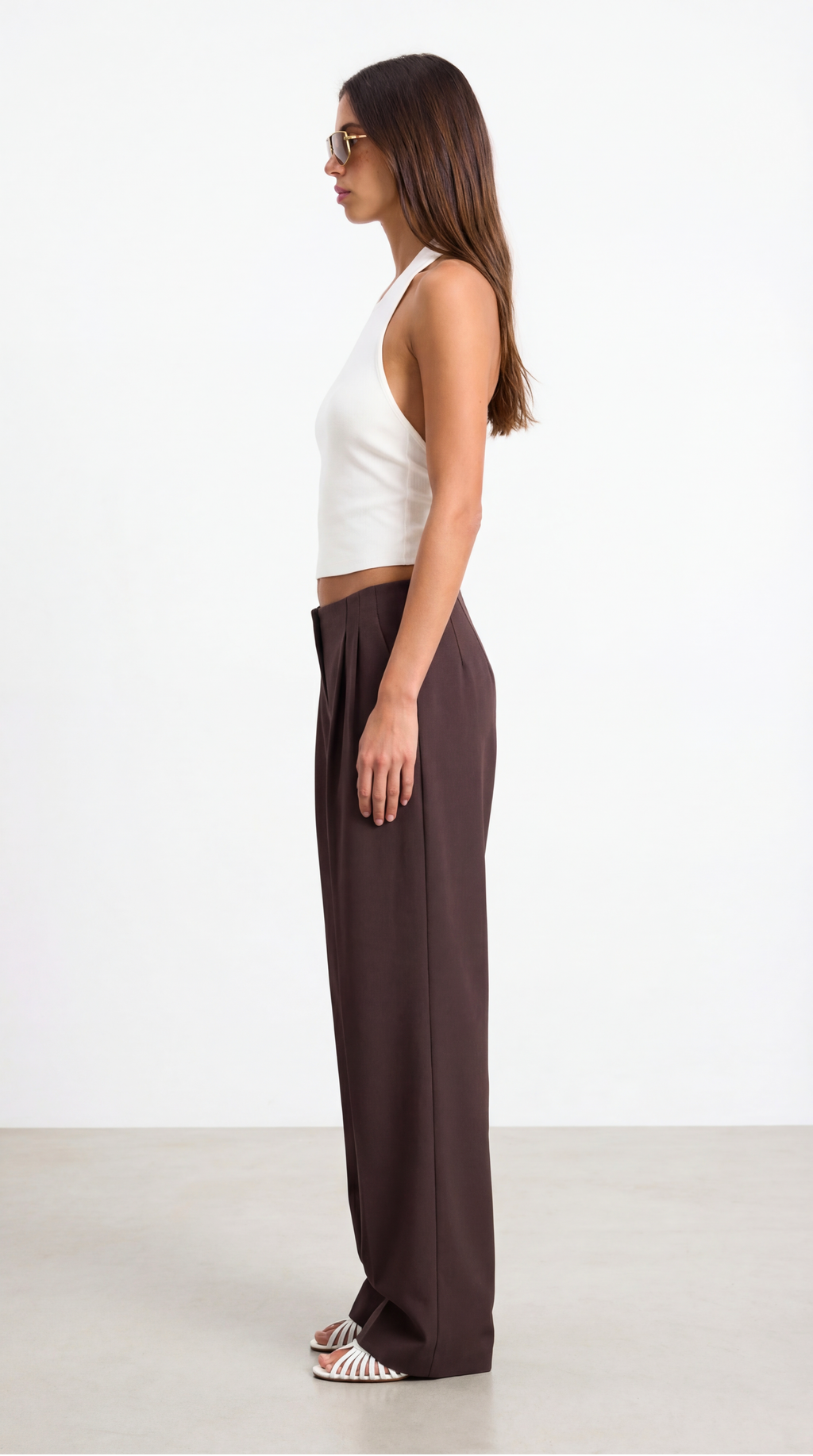 SIDE WHITE BACKLESS BASIC TOP
