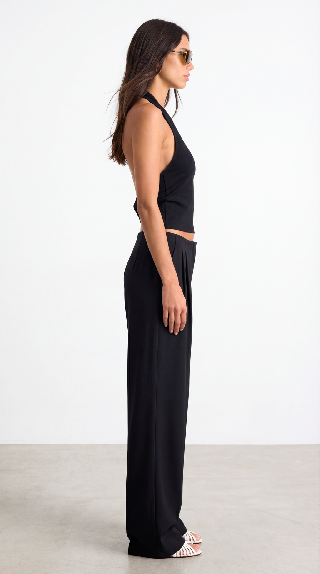 YANA BLACK BACKLESS BASIC TOP