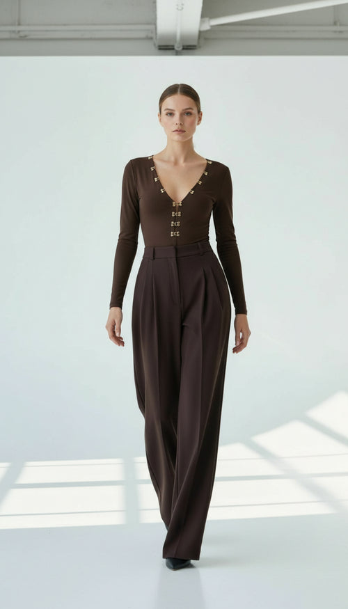 UMA KAHVERENGİ V YAKA BODYSUIT