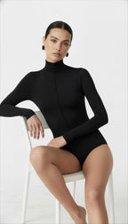 NENSI BOĞAZLI SİYAH BODYSUIT