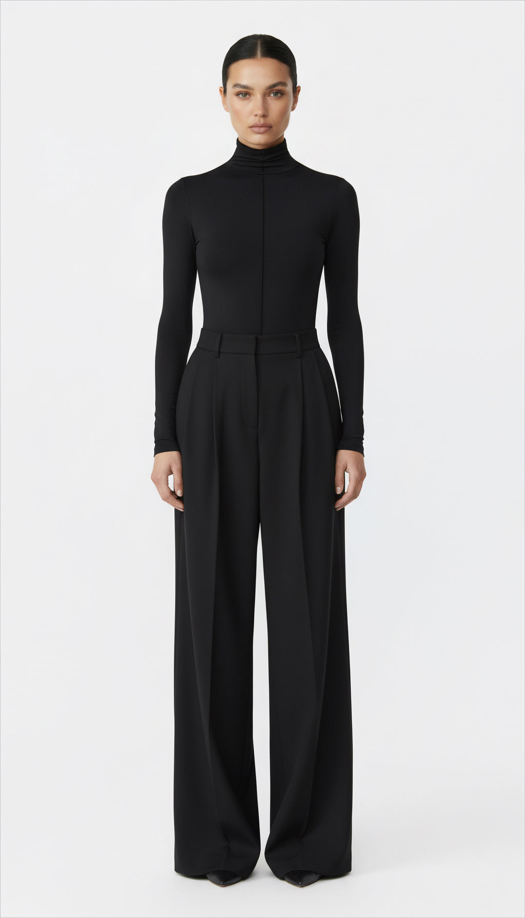 NENSI BOĞAZLI SİYAH BODYSUIT